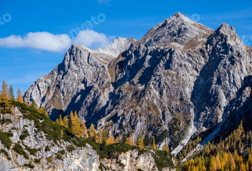Vista previa: Autumn Alps Rocky Mountain Tops View From Hiking Path, Kleinarl, Land Salzburg, Austria.