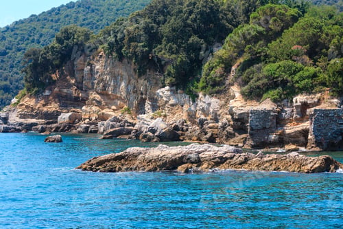 Preview: Beautiful Rocky Sea Coast Just Near Palmaria Island In Portovenere, In The Gulf Of Poets (La