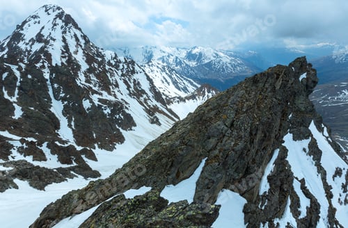 Preview: Overcast Mountain View From The Karlesjoch Cable Ski Lift Upper Station (3108M., Near Kaunertal