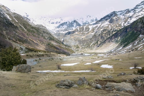 Preview: Nice View On High Mountains Covered With Snow Pineta Valley Huesca Aragon Spain