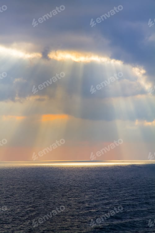 Preview: Golden Sky Of A Decline