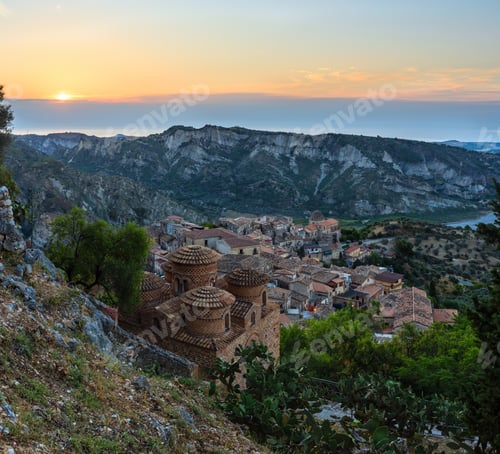 Preview: Sunrise Old Medieval Stilo Famos Calabria Village View, Southern Italy. Two Shots High-Resolution