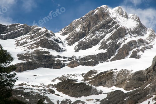 Preview: Nice View On High Mountains Covered With Snow Pineta Valley Huesca Aragon Spain