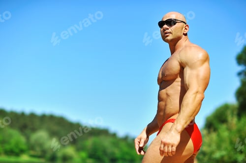 Preview: Muscular Man Outdoor Portrait - Copyspace