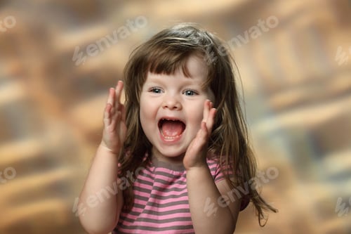 Preview: Funny Little Girl