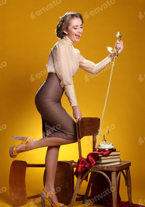 Preview: Beautiful Girl With Phone, Pin-Up Gir,L Vivid Emotions, Hairstyle And Makeup Style Pin-Pack, A Good