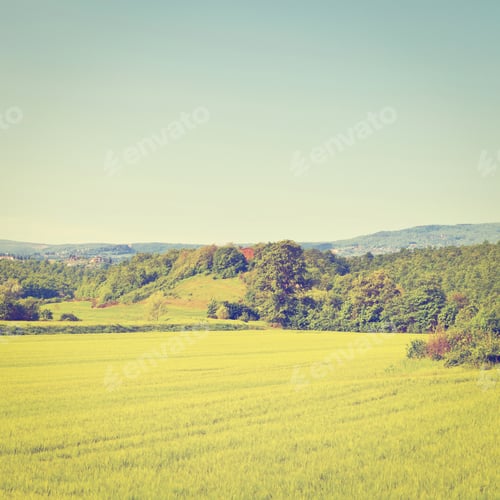 Preview: Medieval Italian Town Surrounded By Fields And Mountains, Retro Effect