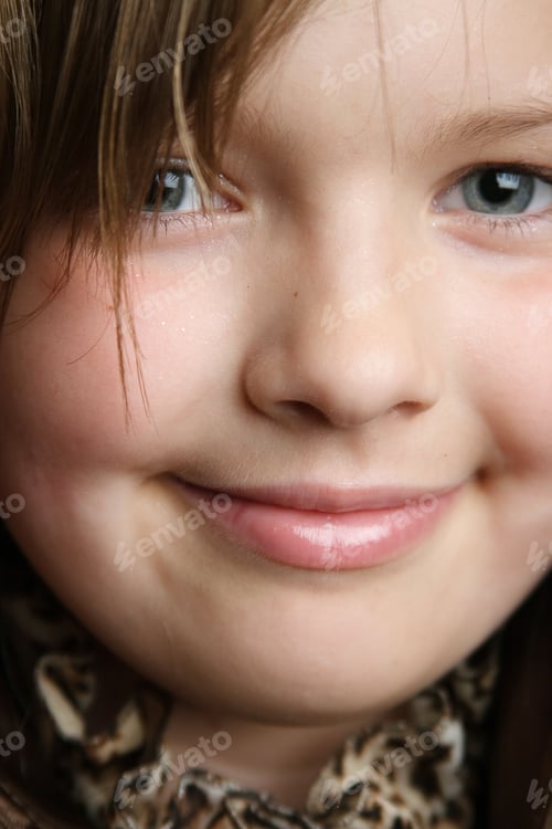 Preview: Little Girl In Studio Shooting