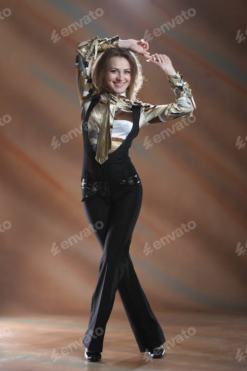 Preview: Active, Beautiful Girl In The Studio Shooting