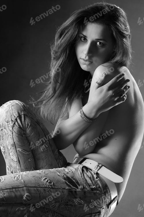 Preview: Portrait Of A Young Girl In Sexual Youth Jeans