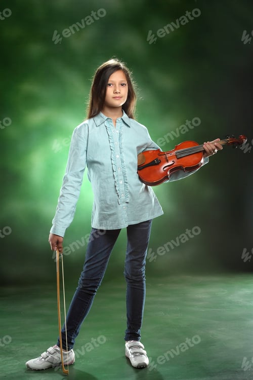 Preview: Young Girl With Violin