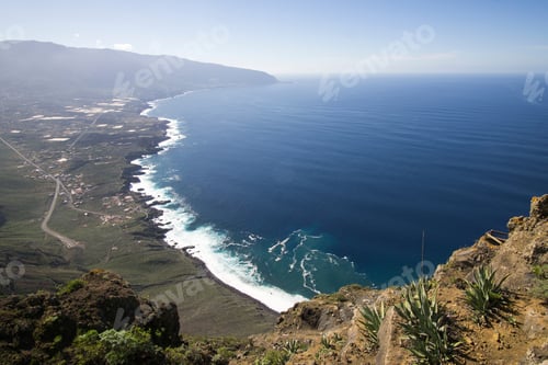 Preview: Viewpoint Mirador De La Pena With Restaurant, Designed By Artist And Architect Cesar Manrique, In