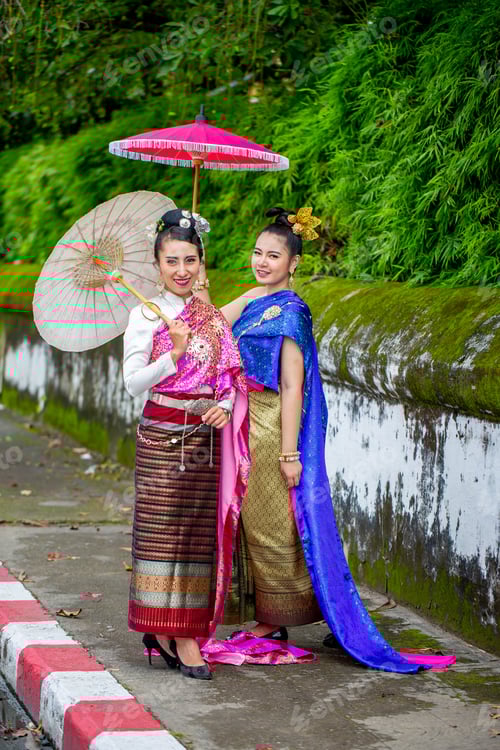 Preview: Pretty Thai Women In The Northern Thailand Traditional Dress With Colourful Robe And Nice Hair Pin
