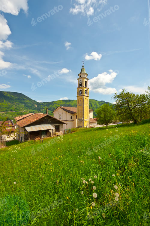 Preview: The Town High Up In The Italian Alps