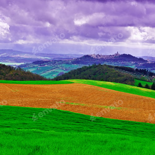 Preview: Green Sloping Meadows Of Tuscany At Sunset