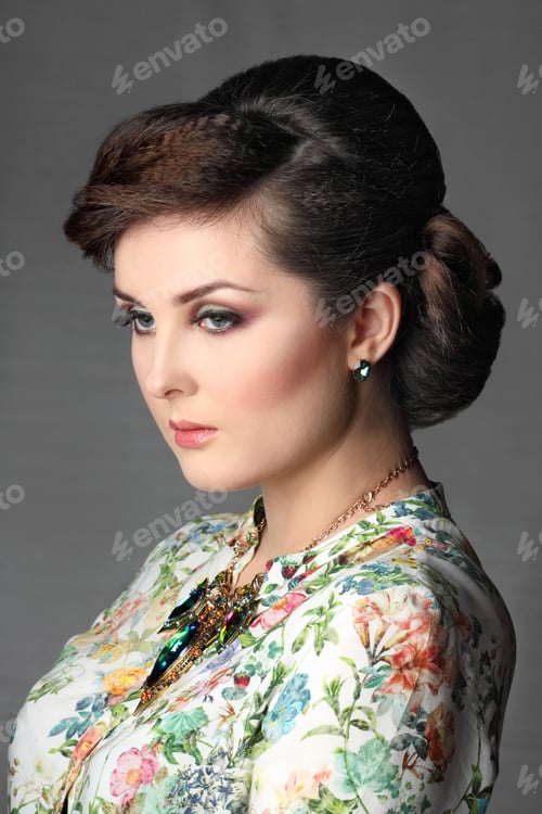 Preview: Portrait Of A Beautiful Woman With Gorgeous Makeup. Sensual Look. Beautiful Eyes. Sexy Lips.