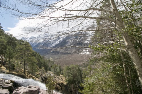 Preview: Nice View On High Mountains Covered With Snow Pineta Valley Huesca Aragon Spain