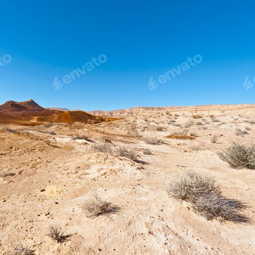 Vista previa: Rocky Hills Of The Negev Desert In Israel. Breathtaking Landscape Of The Desert Rock Formations In