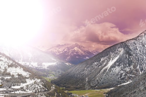 Vista previa: Morning Mist In Italian Alps. View Of The Mountain Forest Valley At Sunrise