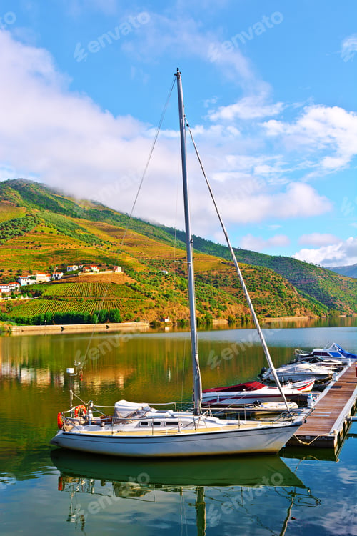 Preview: Mooring Line On The River Douro, Portugal