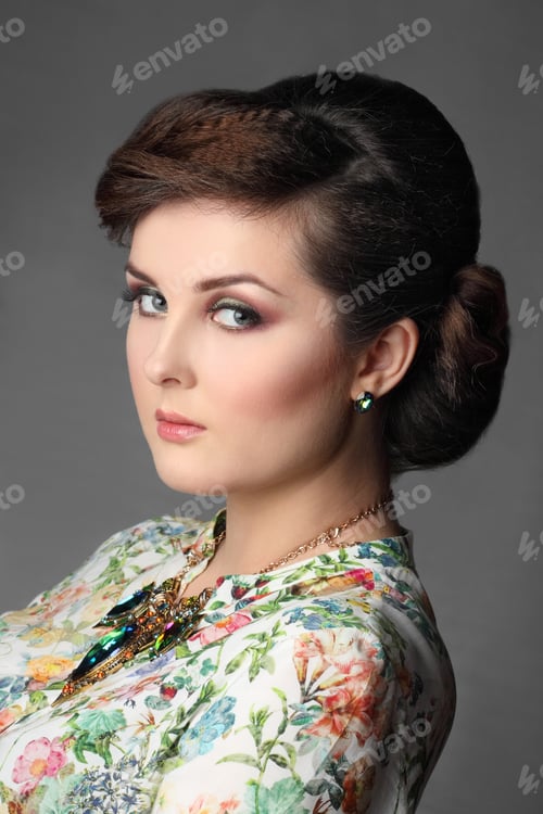 Preview: Portrait Of A Beautiful Woman With Gorgeous Makeup. Sensual Look. Beautiful Eyes. Sexy Lips.
