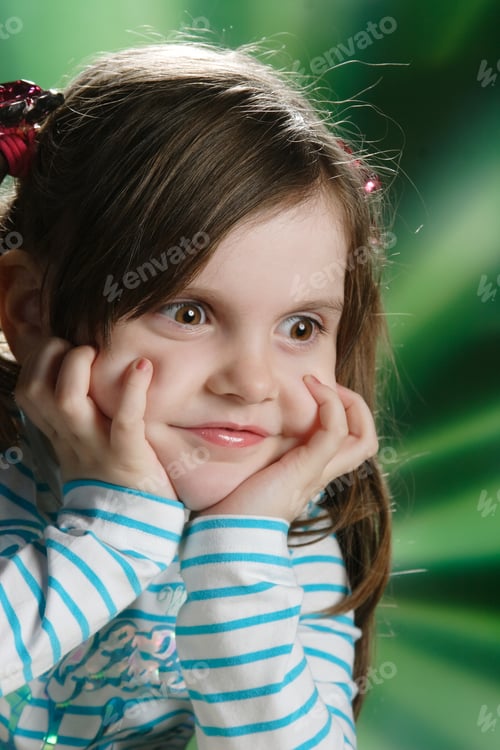 Preview: Portrait Of A Little Girl On Studio Shooting
