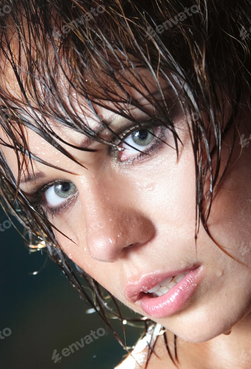 Preview: Portrait Of A Young Girl In The Rain