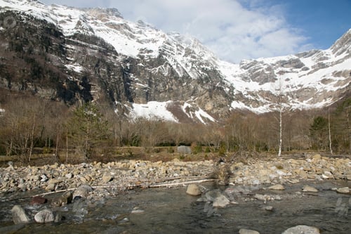 Preview: Nice View On High Mountains Covered With Snow Pineta Valley Huesca Aragon Spain