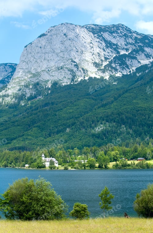 Preview: Beautiful Summer Alpine Lake Grundlsee View (Austria)