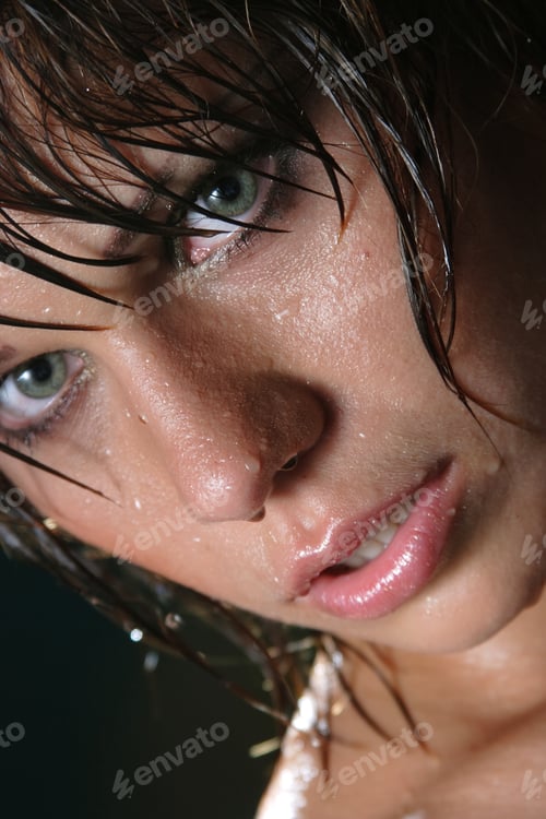 Preview: Portrait Of A Young Girl In The Rain