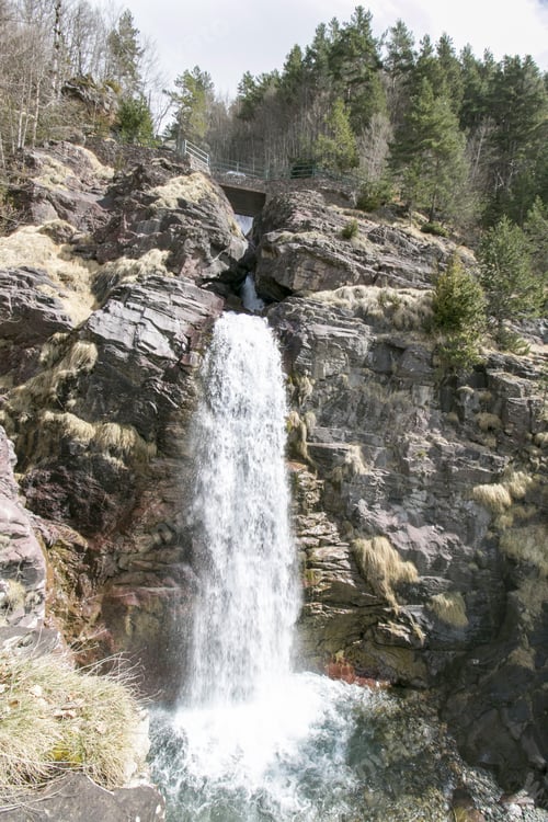 Preview: Cascade In Pineta Valley Sobrarbe In Huesca Aragon Spain