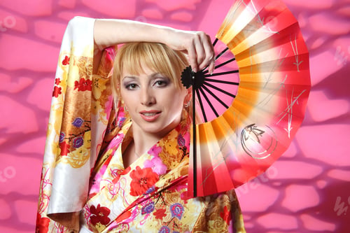 Preview: Kimono And A Fan At A Beautiful Girl