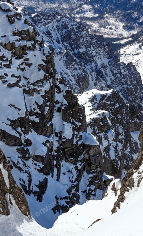Preview: Winter Rocky Mountain Landscape (Tatranska Lomnitsa, High Tatras, Slovakia).