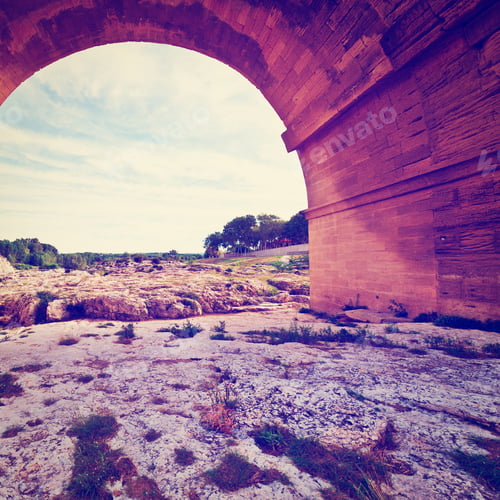 Preview: Ancient Roman Aqueduct Pont Du Gard, Instagram Effect