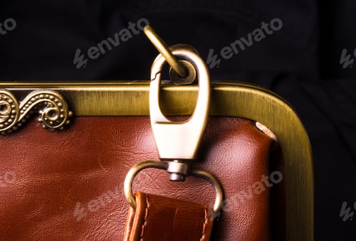 Preview: Closeup Of The Fittings On The Brown Leather Hand Bag