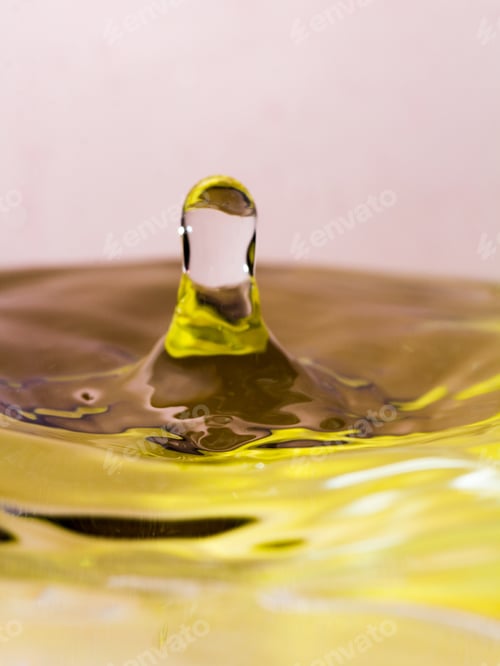 Preview: Colorful, Abstract Composition With Water And Water Drops
