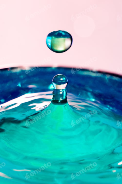 Preview: Colorful, Abstract Composition With Water And Water Drops
