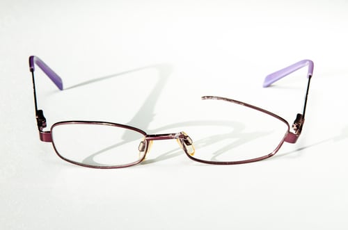 Preview: Broken Eyeglasses Detail Image Isolated