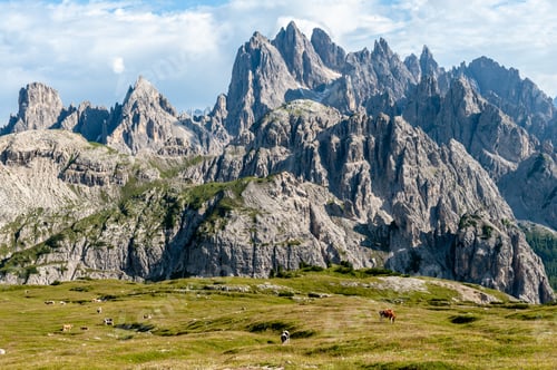 Preview: Rugged Mountain Ranges In Tre Cima Natural Park Area In The Italian Dolomites.
