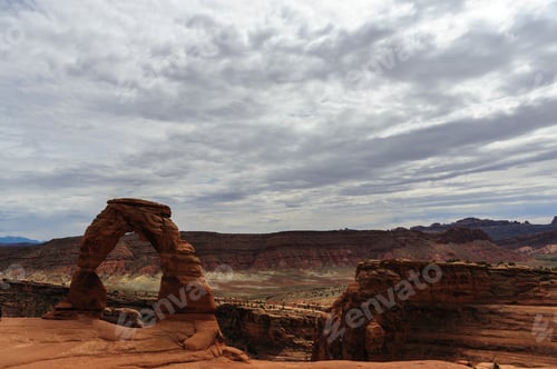 Preview: Delicate Arch Is A Key Feature, One Of The Largest Stone Arches In Arches National Park, Utah, Usa