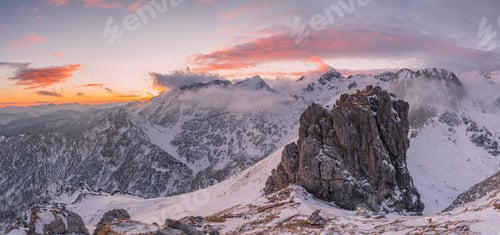 Preview: Vivid And Magnificent Sunset In The Mountains.