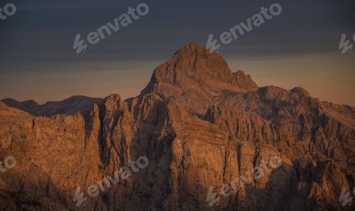 Preview: Majestic View Of The Mountains At Sunset
