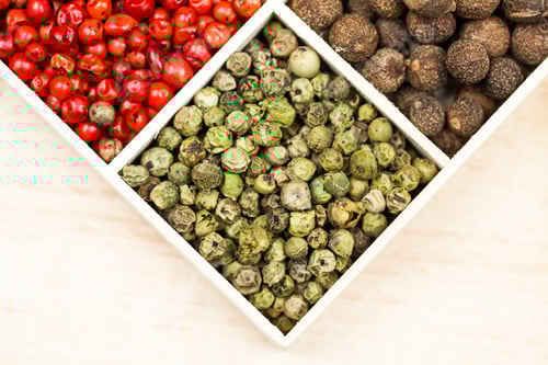 Preview: Spices In A Wooden Box: Red Pepper, Green Pepper And Allspice