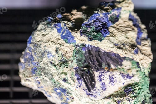 Vista previa: Beautiful Crystals, Minerals And Stones - Colors And Textures