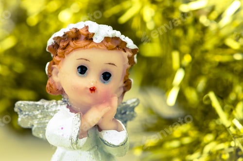 Preview: Innocent Angel With Playing Gesture