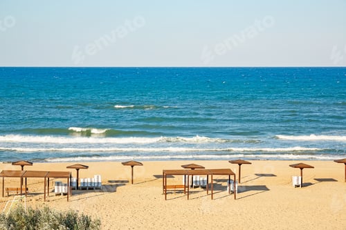 Vista previa: Beach Without Nobody In Summer Morning