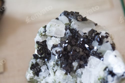 Preview: Beautiful Crystals, Minerals And Stones - Colors And Textures