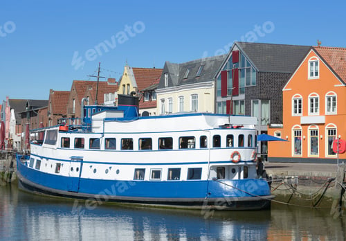 Preview: Promenade In Harbor Of Husum In North Frisia,Schleswig-Holstein,Germany