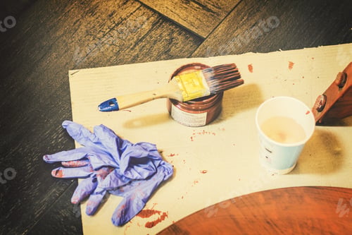 Preview: Painter'S Set: Brush, Rubber Gloves And Water In A Glass