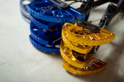 Preview: Climbing Cams Used In Climbing On A Table.